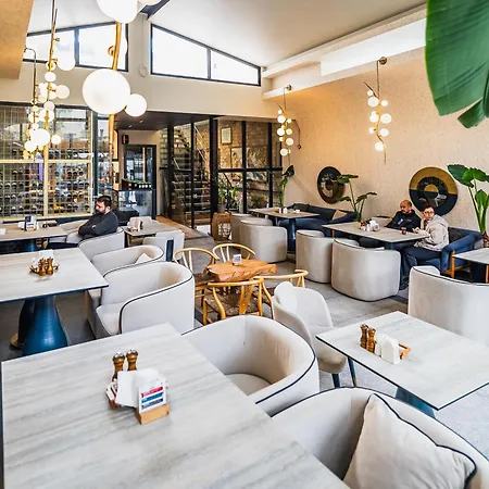 The Port Of Kyrenia Hotel *