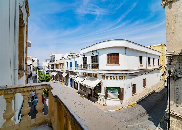 ホテル The Port Of Kyrenia