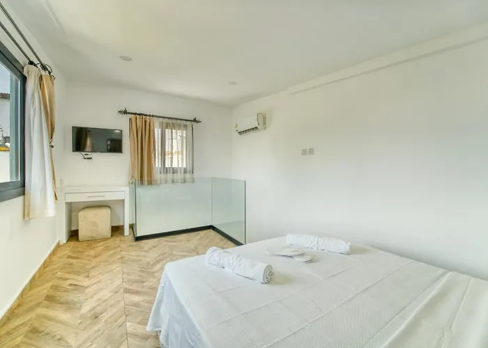 The Port Of Kyrenia キレニア