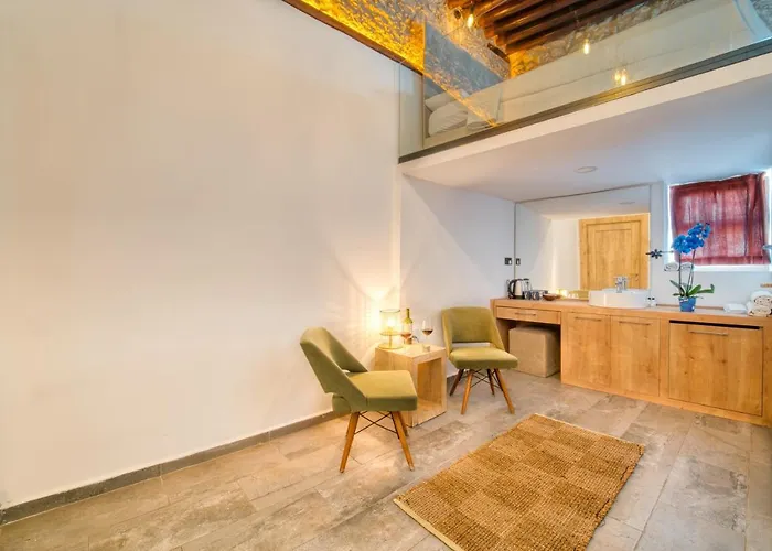 The Port Of Kyrenia ホテル キレニア