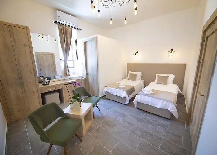 The Port Of Kyrenia ホテル *