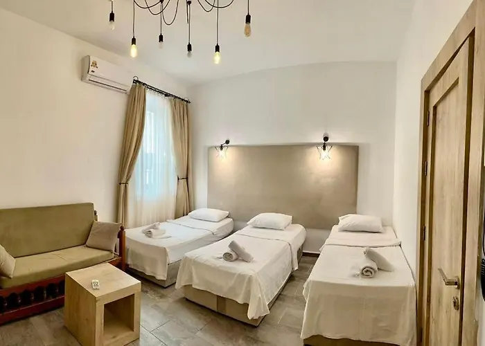 The Port Of Kyrenia キレニア