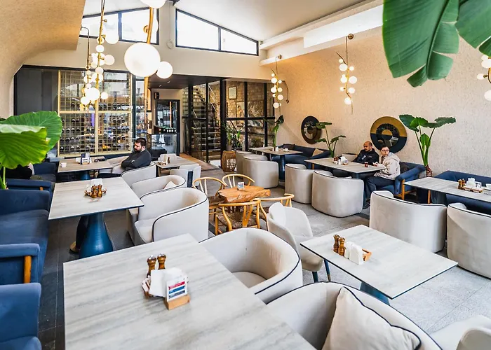 The Port Of Kyrenia Hotel *