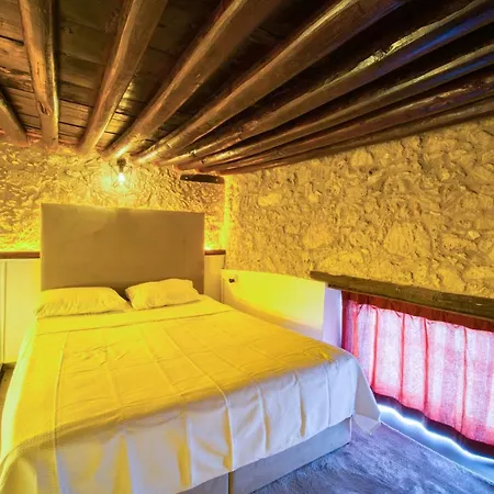 The Port Of Kyrenia Hotel *